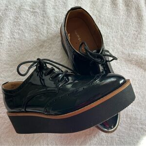 Women’s Patent Leather Shoes: Size: 6:5M. Great Condition, Like New.